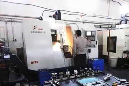 選用正確的夾具提高數控機床生產效率
